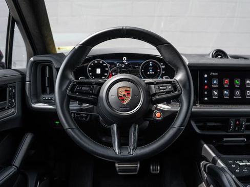 Certified 2024 Porsche Cayenne Turbo GT AWD/4WD image 23