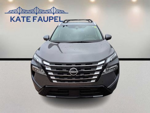 Used 2025 Nissan Rogue Platinum w/ Platinum Premium Package AWD/4WD image 2