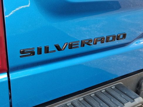 Used 2023 Chevrolet Silverado 1500 Custom Trail Boss w/ LPO, Dark Essentials Package AWD/4WD image 29