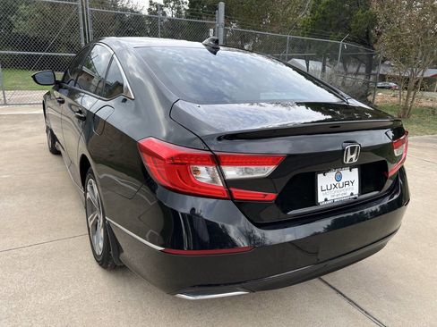 Used 2018 Honda Accord EX-L image 10