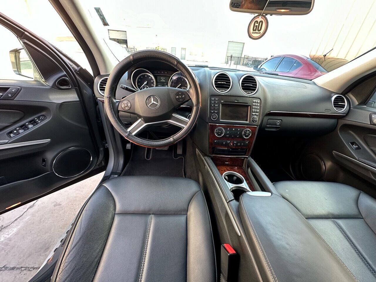 Used 2011 Mercedes-Benz GL 320 BlueTEC 4MATIC image 17