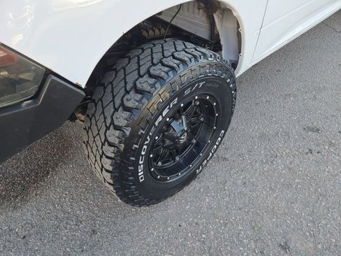 Used 2010 Dodge Ram 1500 Truck ST w/ PWR & Remote Entry Group image 4