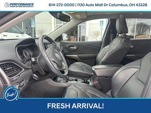 Used 2019 Jeep Cherokee Limited image 14