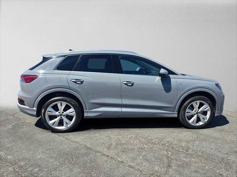 Used 2023 Audi Q4 e-tron Prestige w/ 20" Wheel Package AWD/4WD image 2