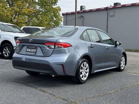 Used 2024 Toyota Corolla LE image 21