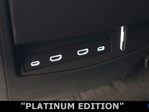 Used 2023 Cadillac Escalade ESV Sport Platinum image 31