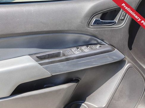 Used 2017 Chevrolet Colorado Z71 RWD image 14
