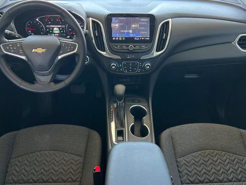 Used 2024 Chevrolet Equinox LT FWD image 16