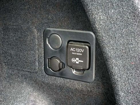 Used 2023 Fisker Ocean Ultra AWD/4WD image 13
