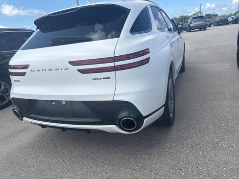 Used 2022 Genesis GV70 3.5T Sport w/ Sport Advanced Package AWD/4WD image 5