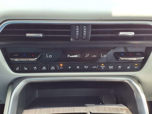 Used 2024 MAZDA CX-90 Plug-In Hybrid w/ Premium Plus AWD/4WD image 18