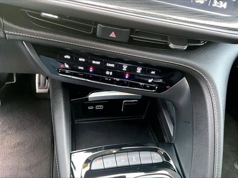 Used 2023 Buick Envision Essence w/ Sport Touring Package image 27