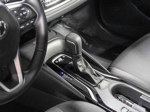 Certified 2025 Toyota Corolla SE w/ SE Premium Package FWD image 24