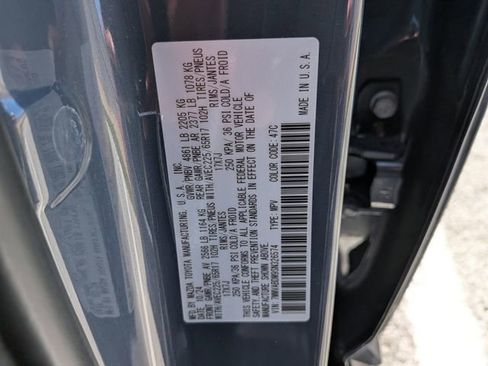 Certified 2025 MAZDA CX-50 AWD 2.5 S w/ Premium Package image 33