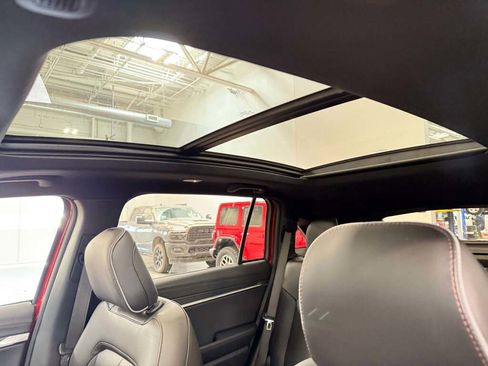 New 2025 Jeep Wagoneer S Limited image 22