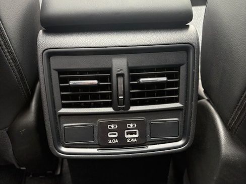 Used 2025 Subaru Forester Premium w/ Protection Package (1PH) AWD/4WD image 18