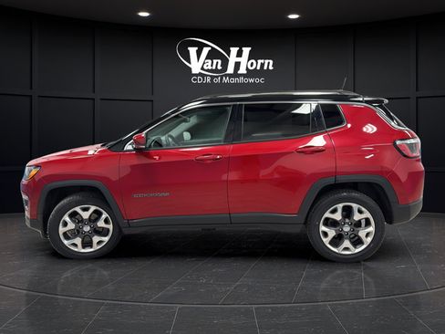 Used 2018 Jeep Compass Limited w/ Navigation Group AWD/4WD image 4