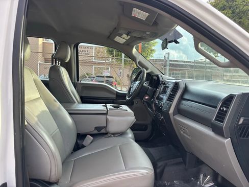 Used 2018 Ford F550 4x4 Crew Cab Super Duty image 13