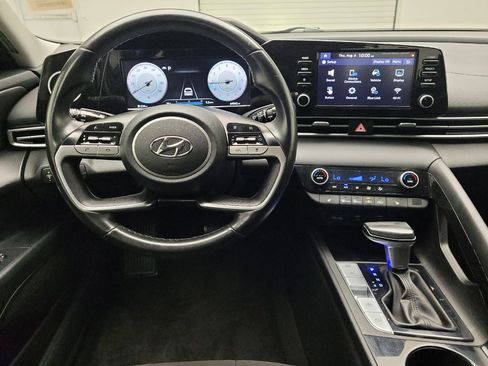 Used 2021 Hyundai Elantra SEL w/ Convenience + Premium Package FWD image 22