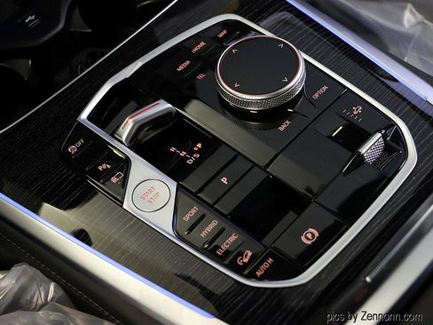 New 2026 BMW X5 xDrive50e w/ M Sport Package image 27