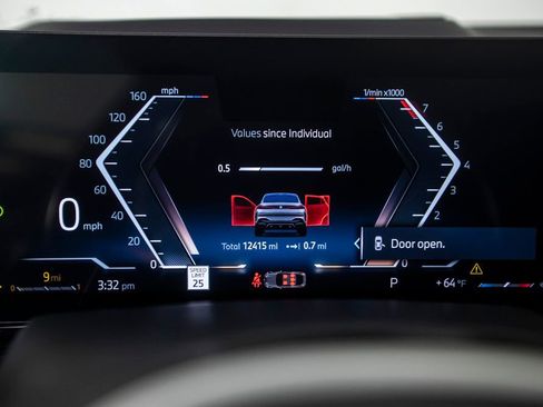 Used 2025 BMW X6 xDrive40i w/ Premium Package image 29