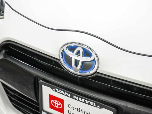 Certified 2016 Toyota Prius C Four image 9