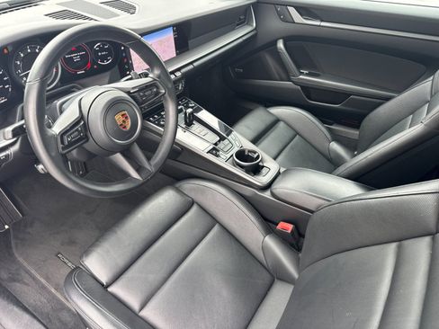 Used 2022 Porsche 911 Carrera image 4
