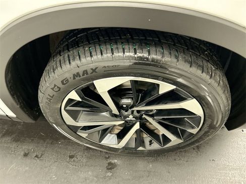 Used 2022 Mitsubishi Outlander ES image 8