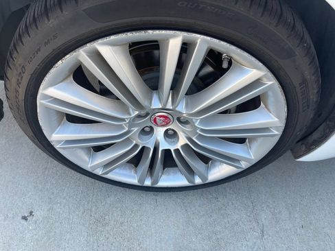 Used 2015 Jaguar XJ L Portfolio RWD image 8