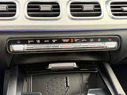 Used 2024 Mercedes-Benz GLE 450e 4MATIC image 11