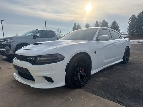 Used 2018 Dodge Charger SRT Hellcat w/ Harman/Kardon Audio Group image 7