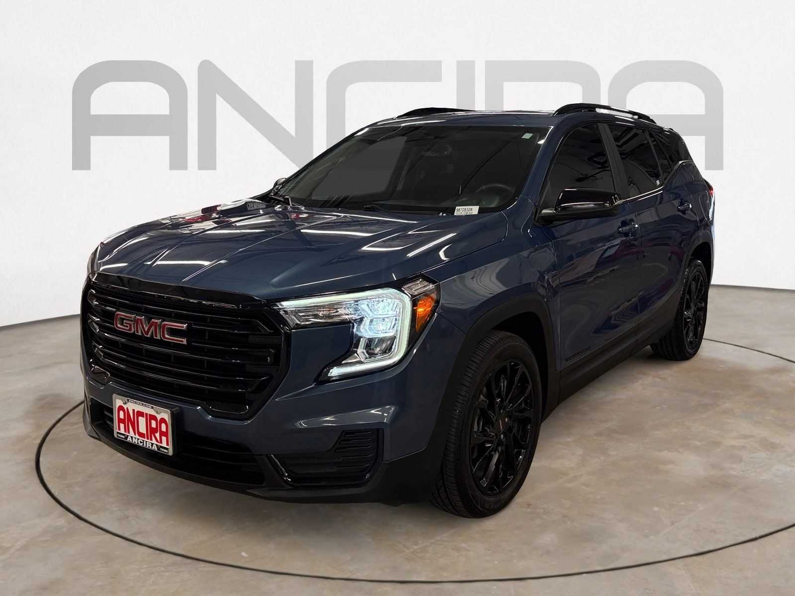 Used 2024 GMC Terrain SLE w/ Elevation Edition FWD image 6