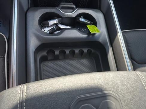 New 2026 RAM 1500 Laramie AWD/4WD image 52