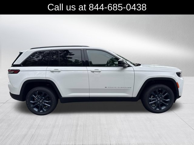 New 2026 Jeep Grand Cherokee Limited AWD/4WD image 3