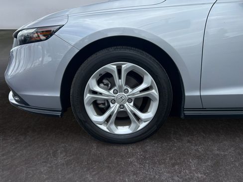 Used 2024 Honda Accord LX image 14