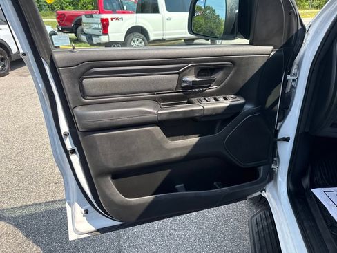 Used 2023 RAM 1500 Big Horn AWD/4WD image 18