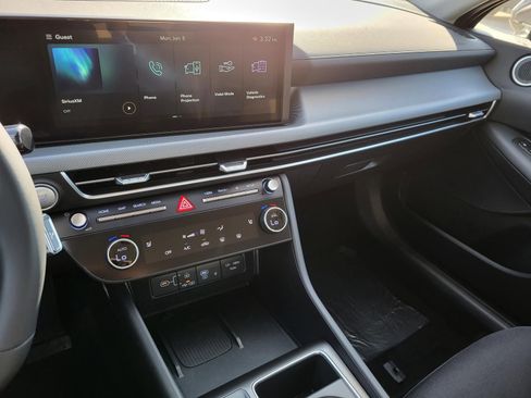 New 2026 Hyundai Sonata SEL FWD image 15