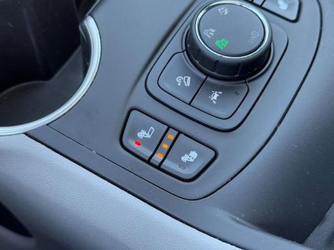 Used 2021 GMC Terrain SLT w/ LPO, Bright Accent Package image 22