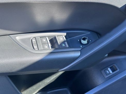 Used 2023 Audi Q5 2.0T Premium w/ Convenience Package image 21