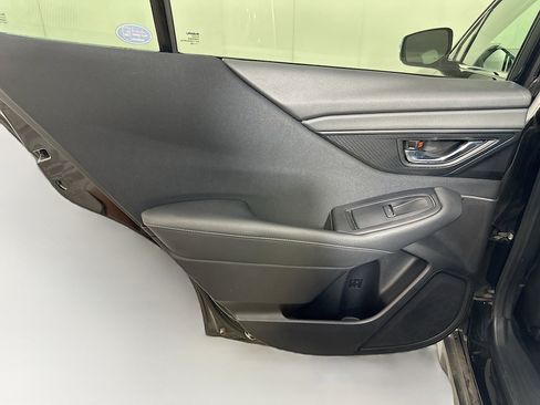 Used 2020 Subaru Outback Premium AWD/4WD image 25