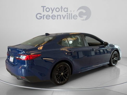 Certified 2025 Toyota Camry SE w/ Convenience Package AWD/4WD image 6