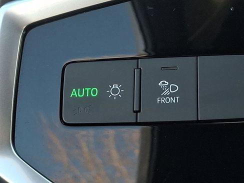 Certified 2025 Audi Q3 2.0T Premium w/ Convenience Package image 26