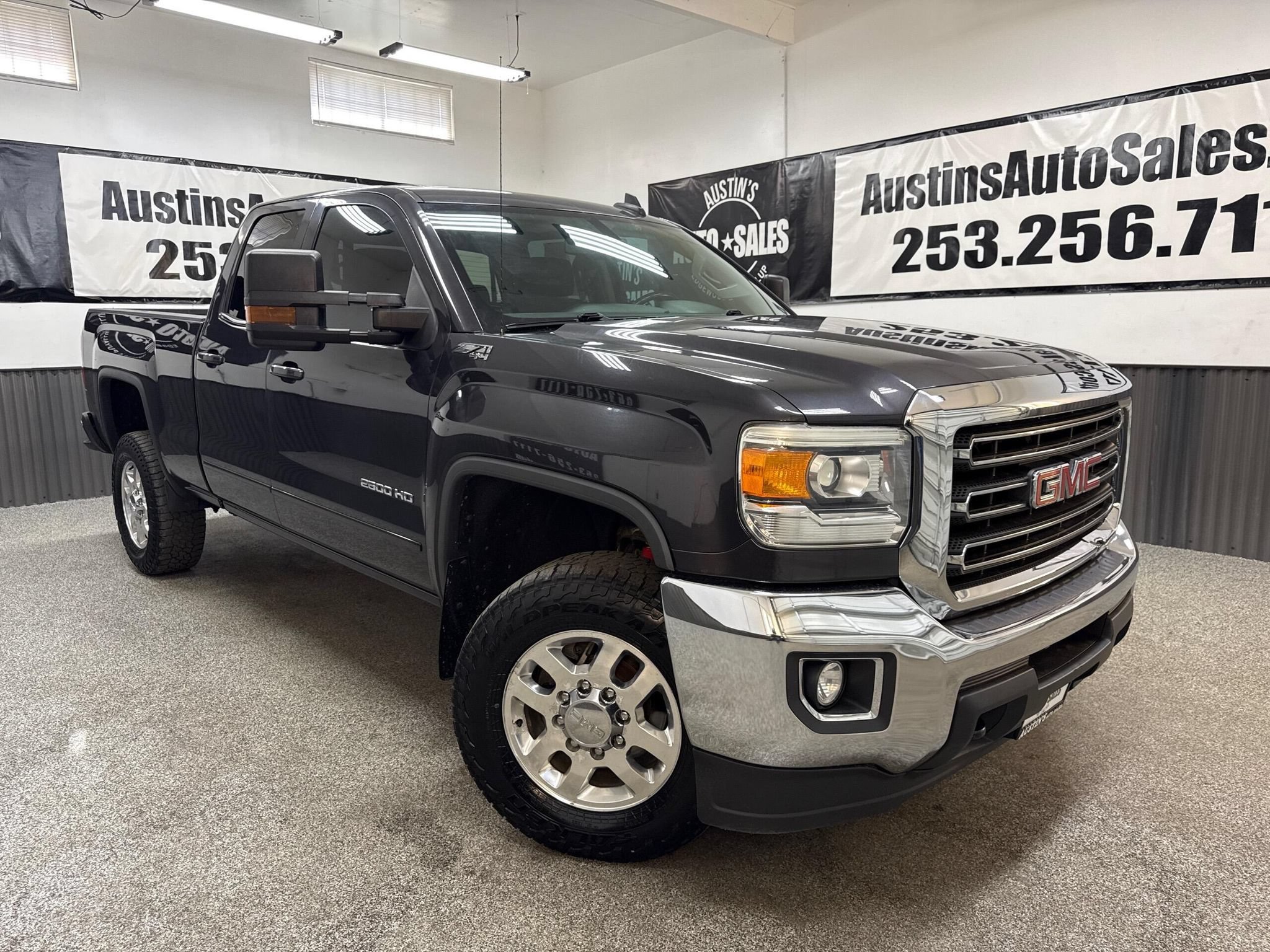 Used 2015 GMC Sierra 2500 SLE w/ SLE Preferred Package AWD/4WD image 1