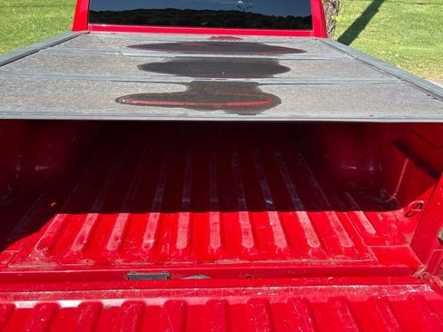 Used 2017 RAM 1500 Express AWD/4WD image 9