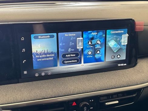 Certified 2025 Nissan Kicks S image 9