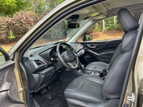 Used 2023 Subaru Forester Touring w/ Popular Package #2 AWD/4WD image 40