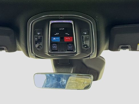 New 2025 Jeep Grand Cherokee Laredo X w/ Luxury Tech Group I image 24