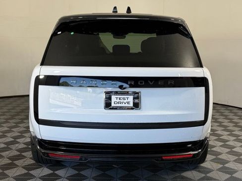 Used 2025 Land Rover Range Rover SE AWD/4WD image 6