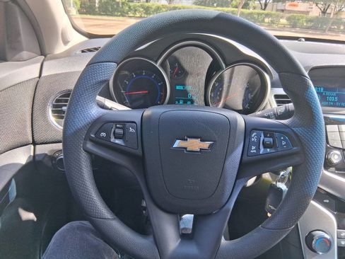 Used 2016 Chevrolet Cruze LT FWD image 16