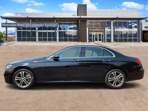 Used 2023 Mercedes-Benz E 350 4MATIC Sedan image 4